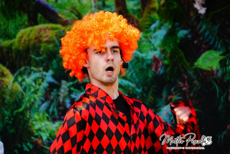 Un personnage haut en couleur de Junglofolie