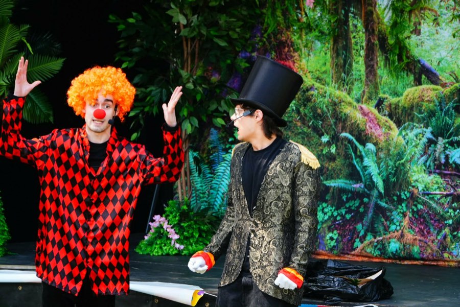 Deux personnages de Junglofolie